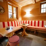 Montana Fold Gospodarstwo agroturystyczne *